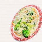 Best Singapore Rice Noodle W/ Vegetable in Harlingen, TX